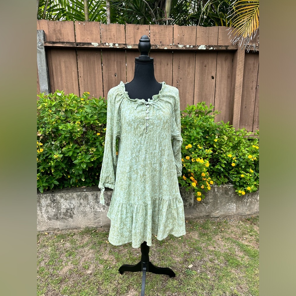 CleoBella Brinley Green Long Sleeve Mini Dress Size S